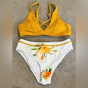 Cupshe Hawaiian flower print bikini swimsuit